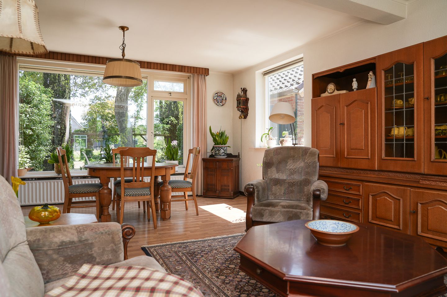 Photo 14 of Past. van Haarenstraat 7