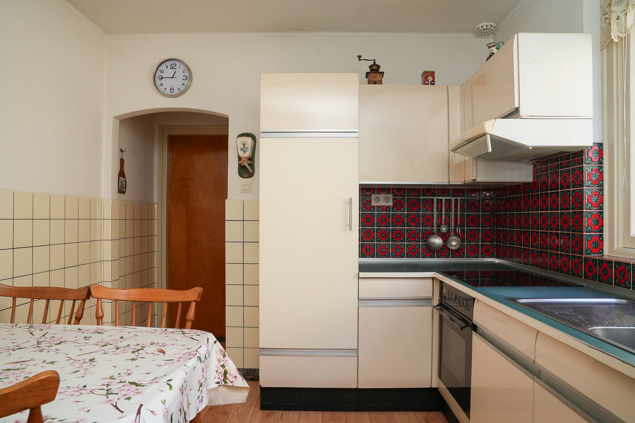 Photo 18 of Past. van Haarenstraat 7