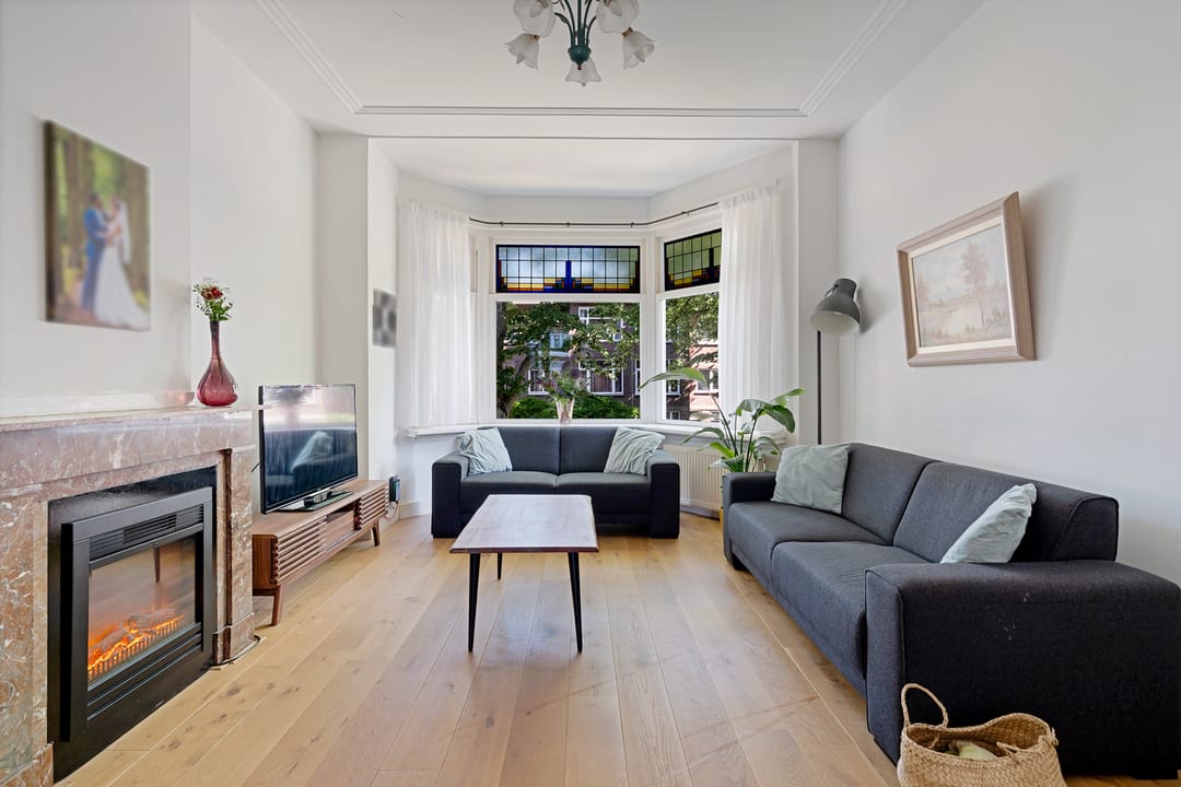 Foto 1 van Caan van Necklaan 236