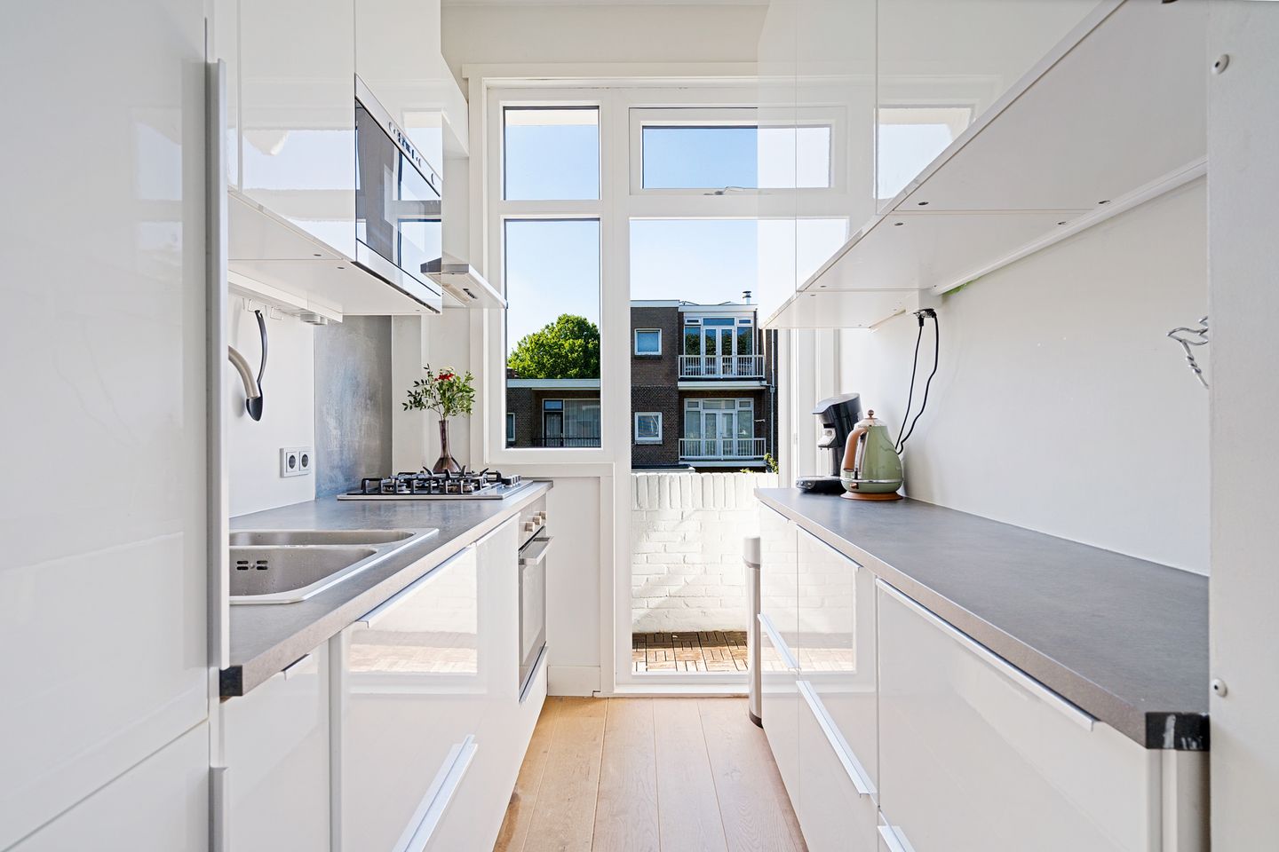 Foto 20 van Caan van Necklaan 236