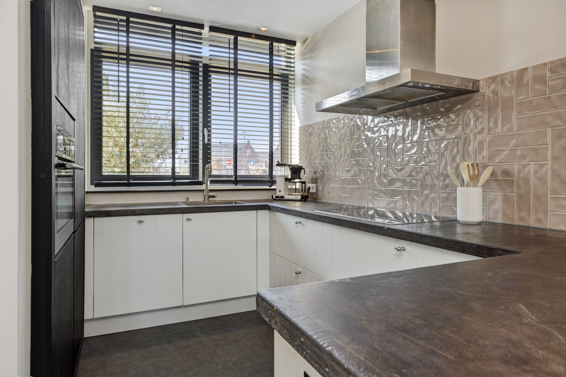 Foto 3 van Merensteinplein 8