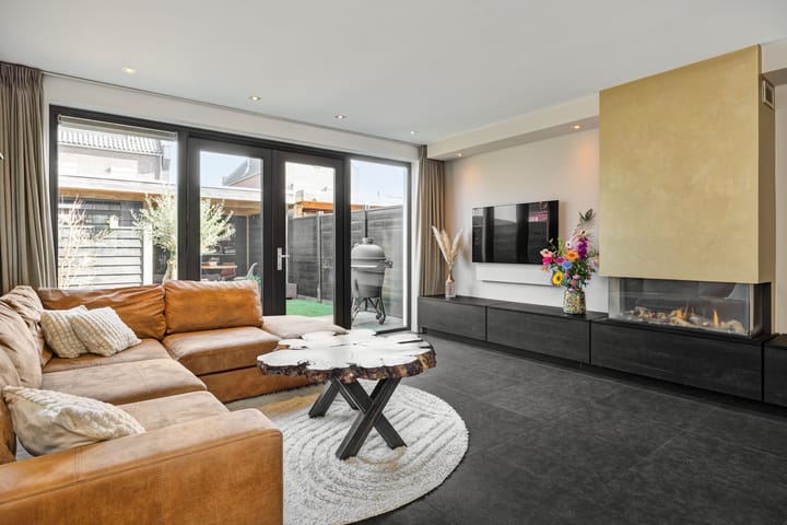 Foto 12 van Merensteinplein 8