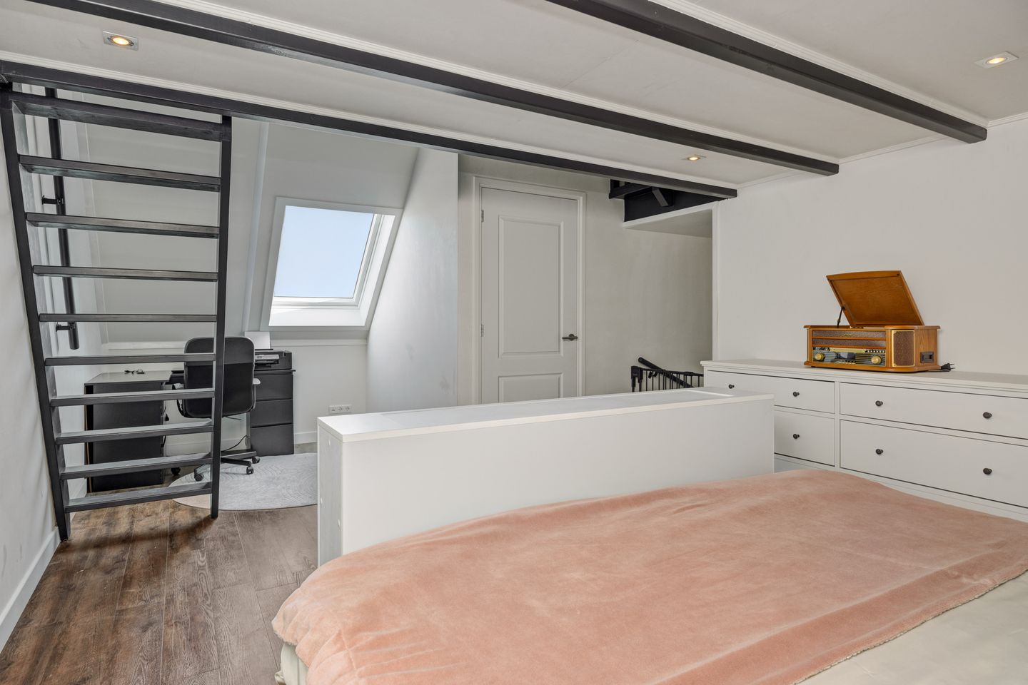 Foto 34 van Merensteinplein 8