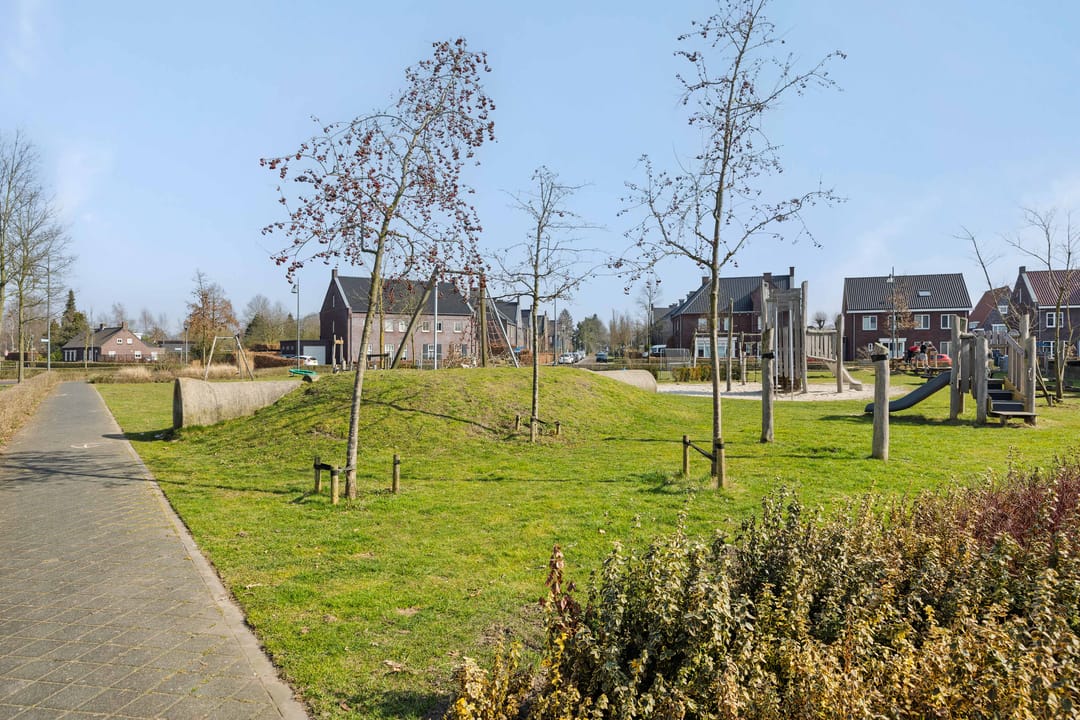 Foto 46 van Merensteinplein 8