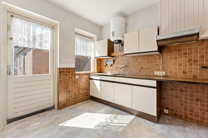 Foto 12 van Margrietweg 5