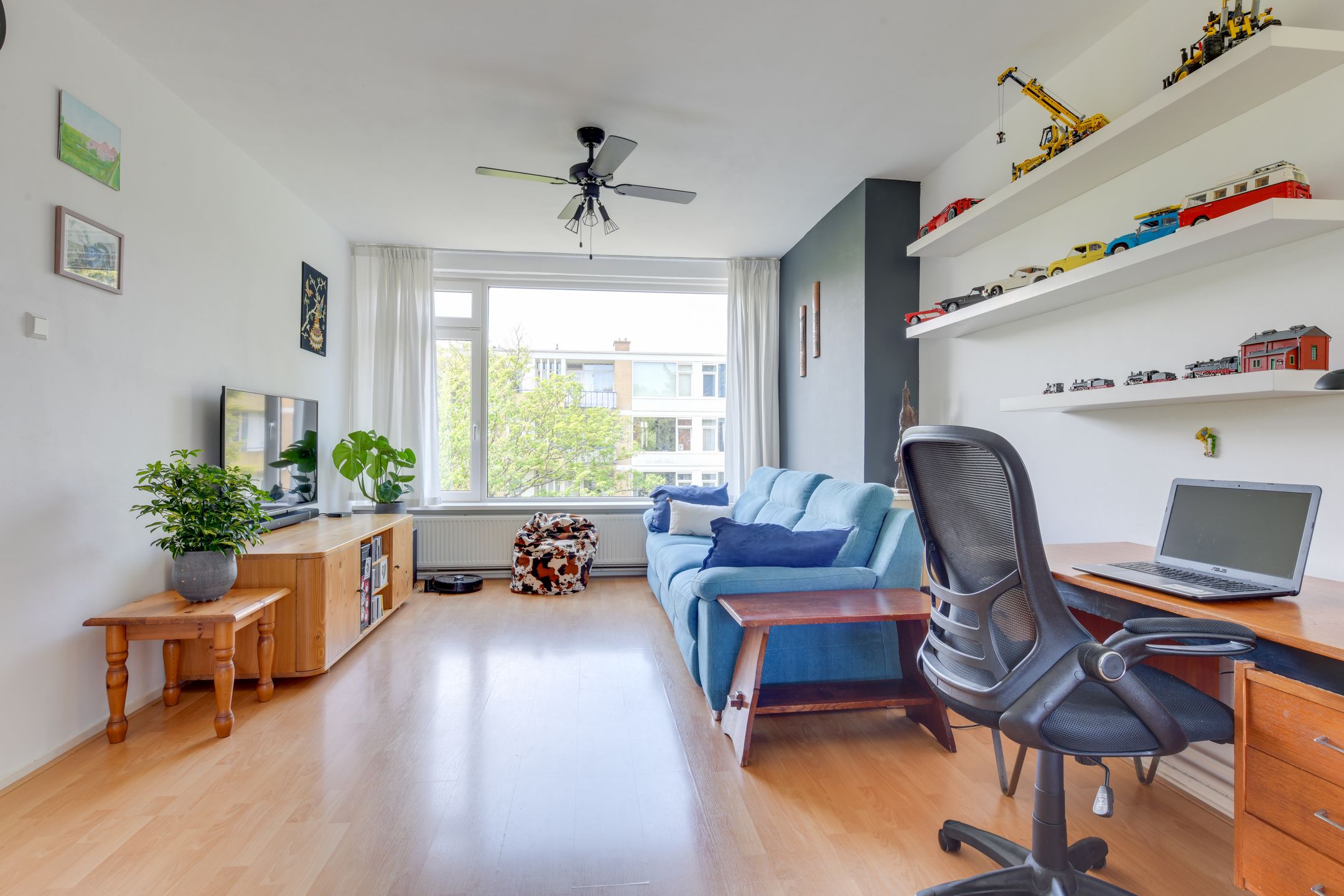 Photo 3 of Van Ostadelaan 10