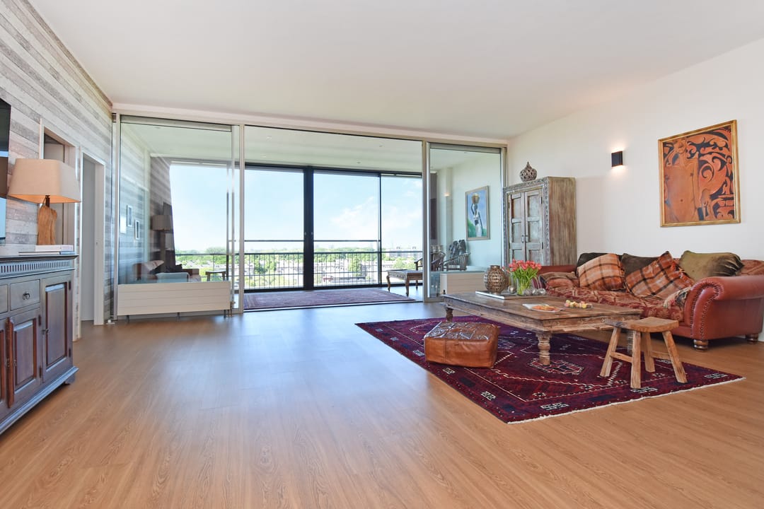 Foto 1 van Sir Winston Churchillln 283-F039