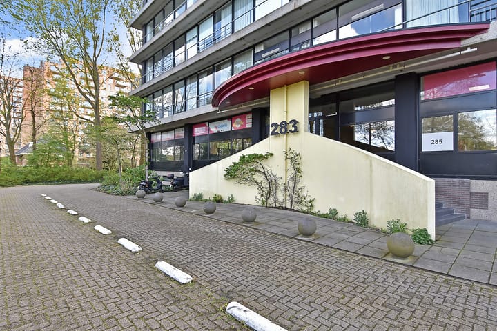 Foto 3 van Sir Winston Churchillln 283-F039