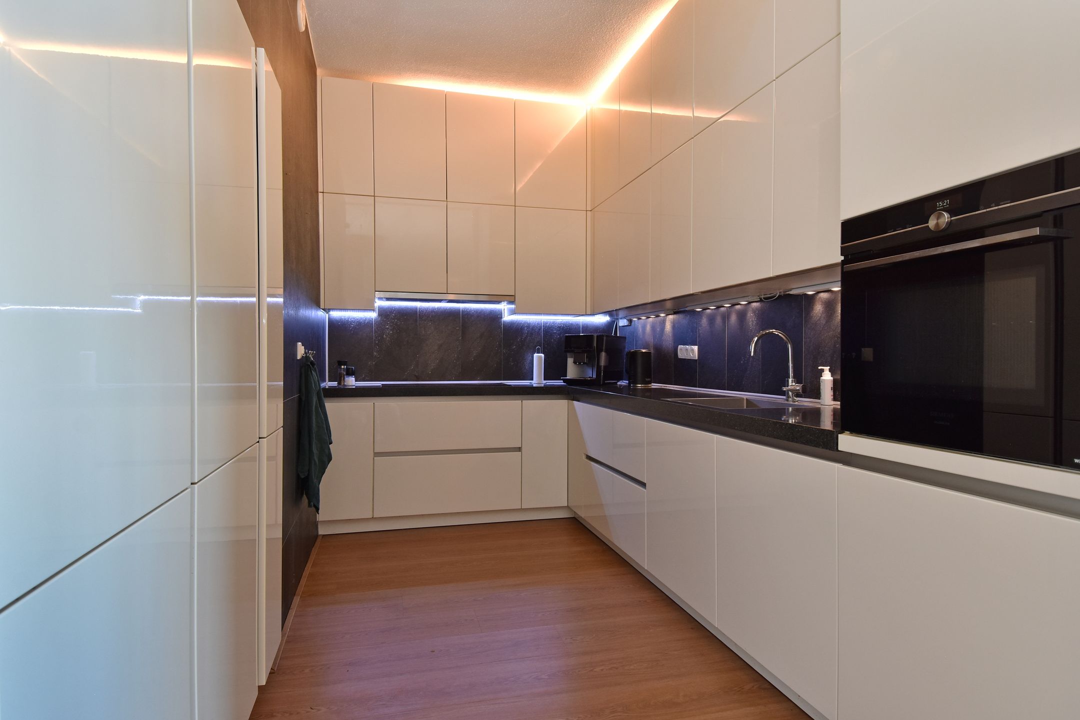 Foto 9 van Sir Winston Churchillln 283-F039