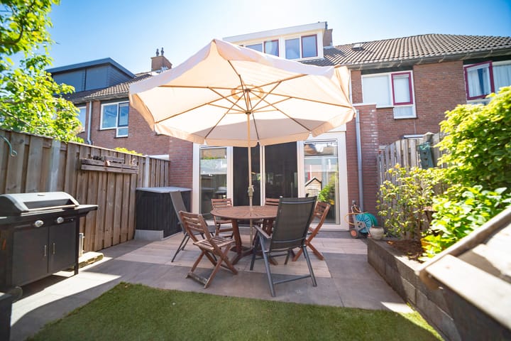 Photo 45 of Pauwoog 11