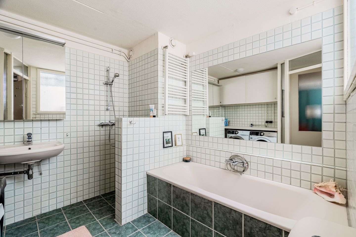 Photo 14 of Waterloop 550