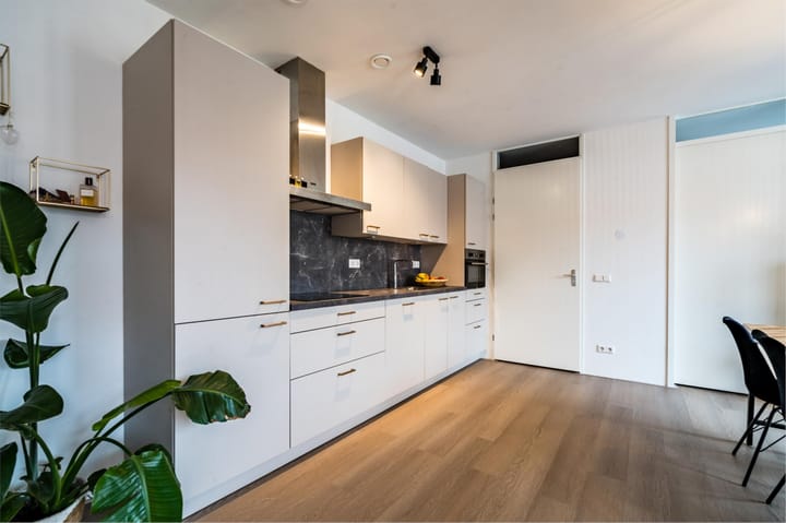 Foto 25 van West Havenstraat 8-A