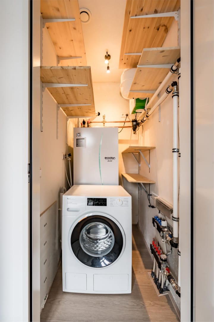 Foto 28 van West Havenstraat 8-A