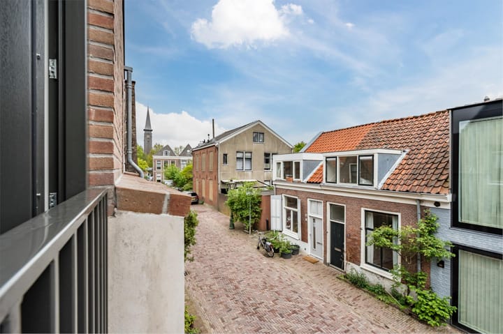 Foto 46 van West Havenstraat 8-A