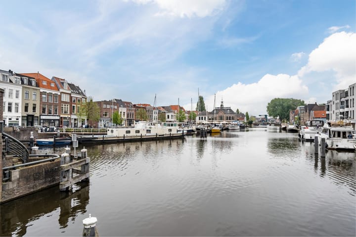 Foto 56 van West Havenstraat 8-A