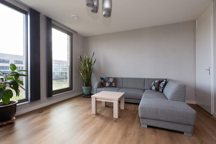 Foto 10 van Leyweg 1205