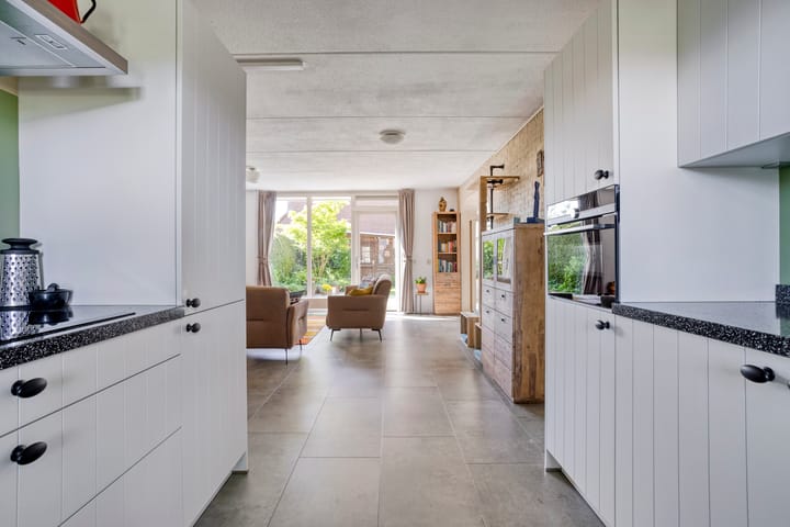 Photo 18 of Koolzaadveld 2