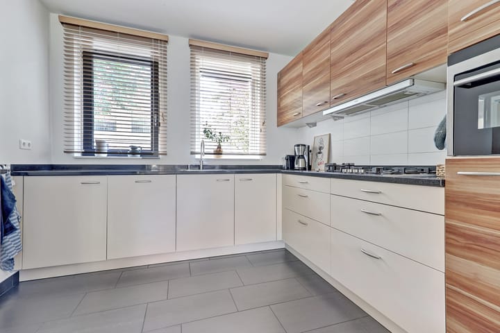 Foto 12 van Biezenstraat 184