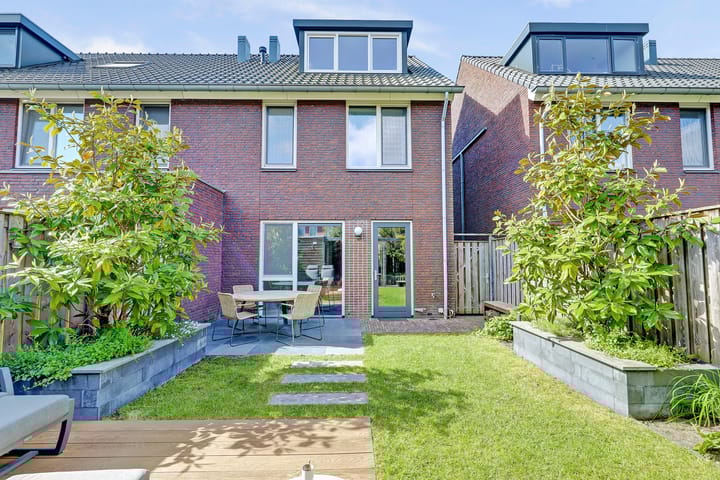 Foto 15 van Biezenstraat 184