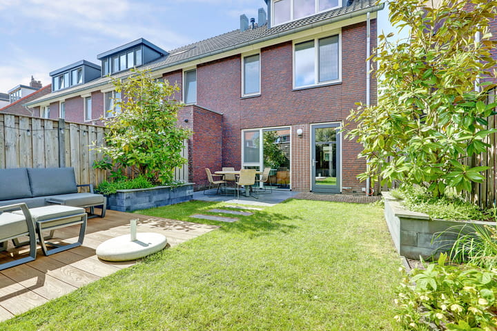 Foto 16 van Biezenstraat 184