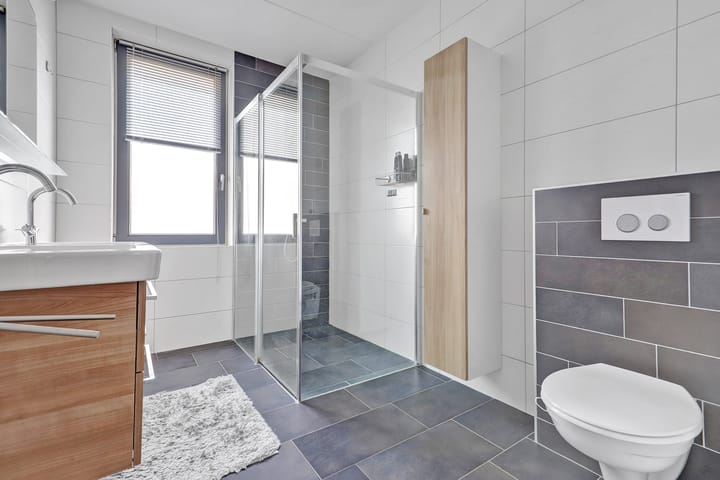 Foto 28 van Biezenstraat 184