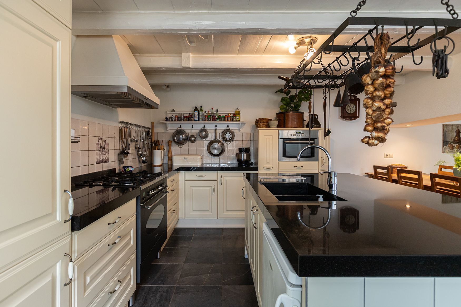 Photo 21 of Westeinde 8