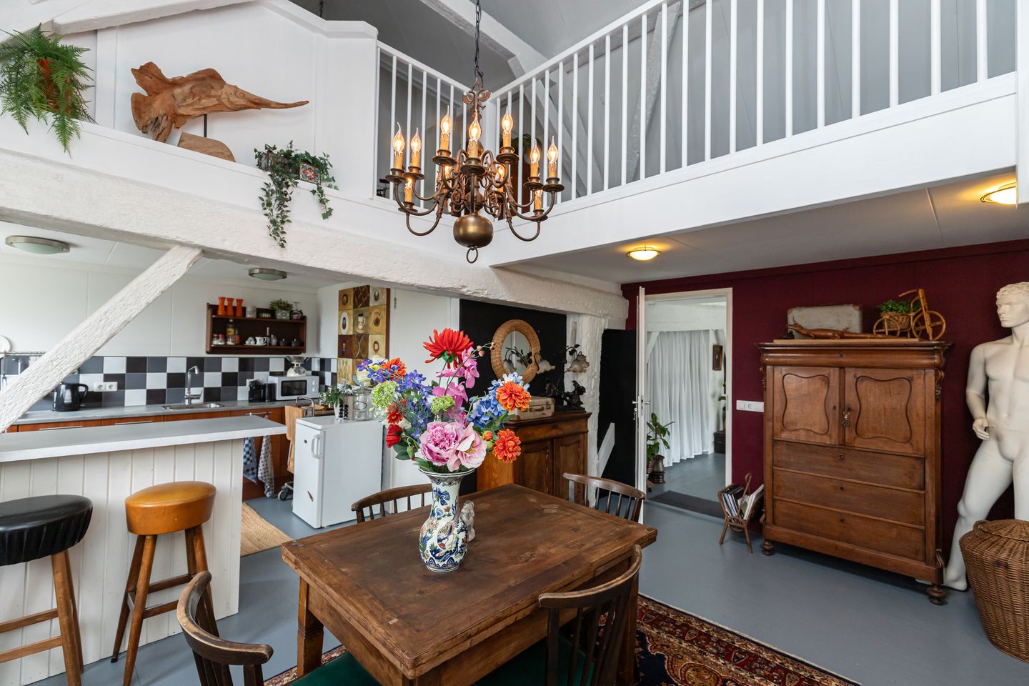 Photo 40 of Westeinde 8