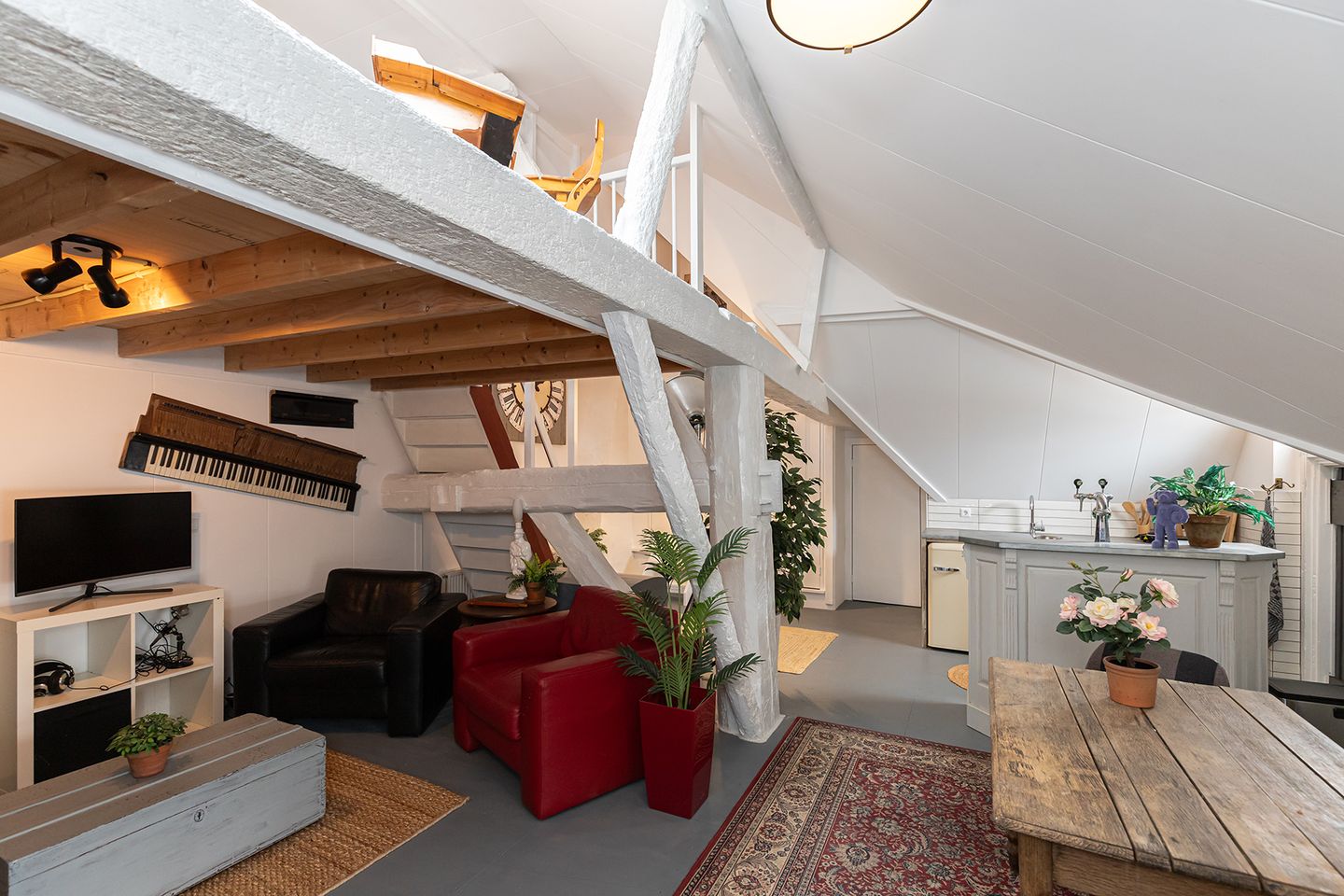 Photo 55 of Westeinde 8