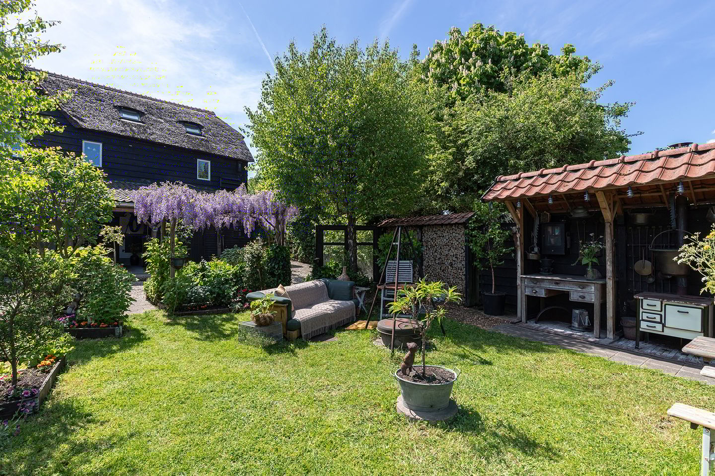 Photo 70 of Westeinde 8