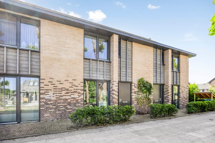 Foto 9 van Douglashout 89