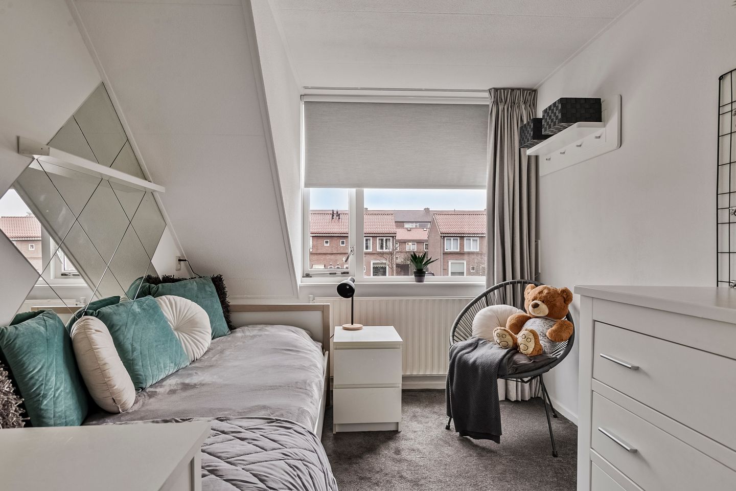 Foto 19 van Van Linschotenstraat 19