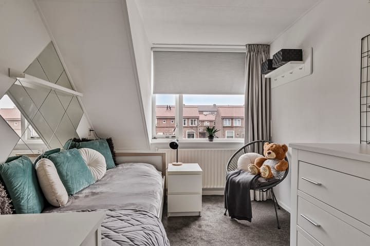 Foto 19 van Van Linschotenstraat 19