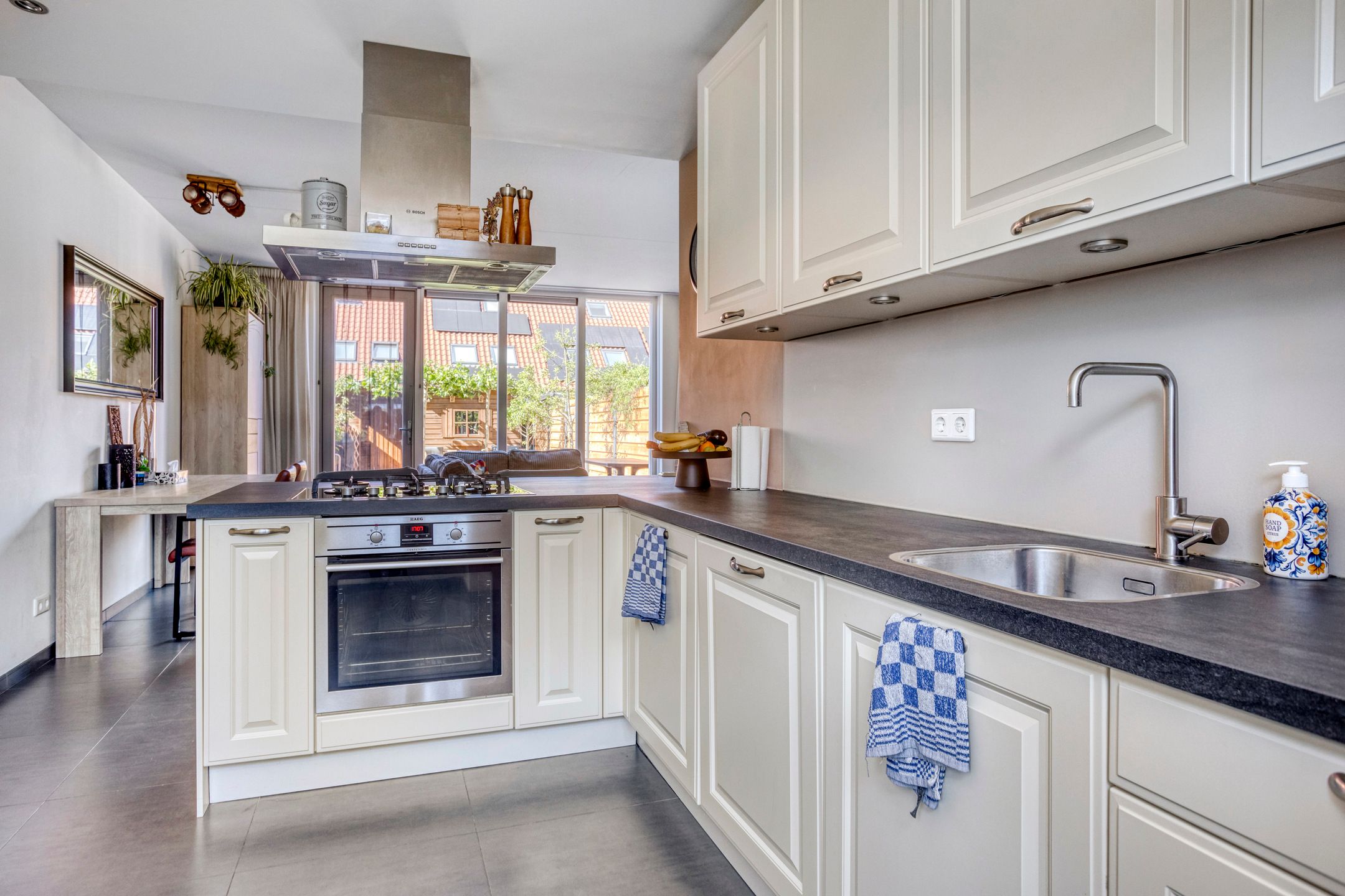 Foto 9 van Cantatehof 12