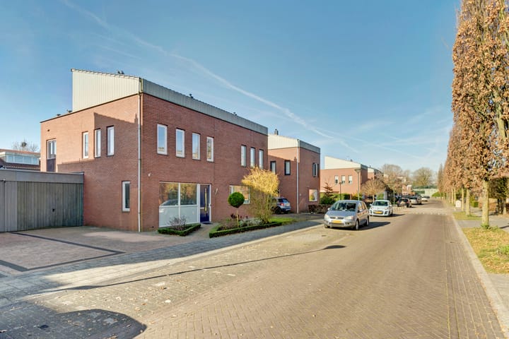 Foto 33 van Dageraad 26