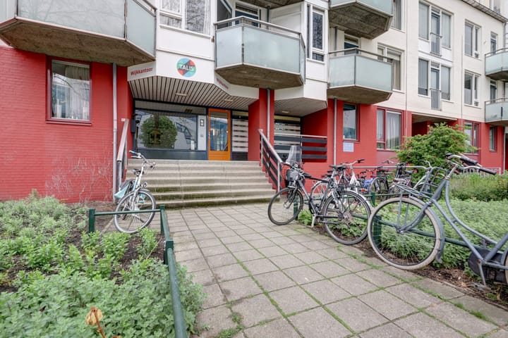 Foto 7 van van Diemerbroeckstraat 139