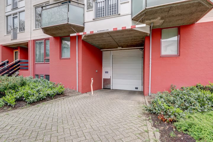 Foto 30 van van Diemerbroeckstraat 139