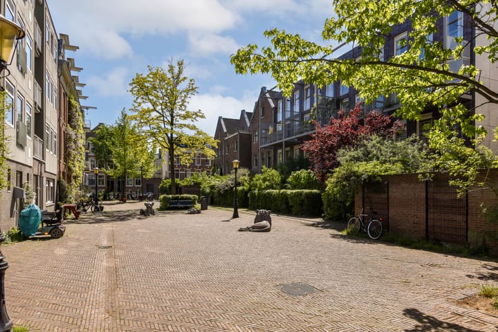 Foto 21 van Leeuwenhoekstraat 57