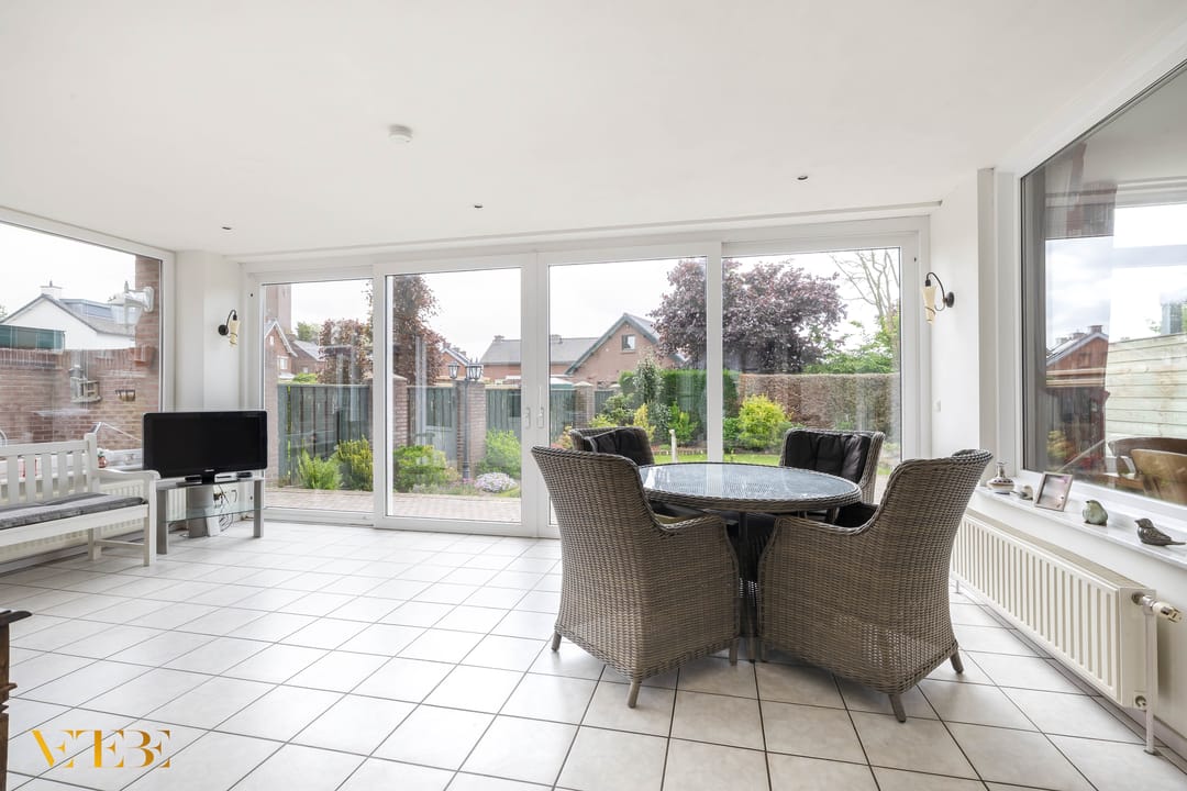 Photo 8 of Schoolstraat 52