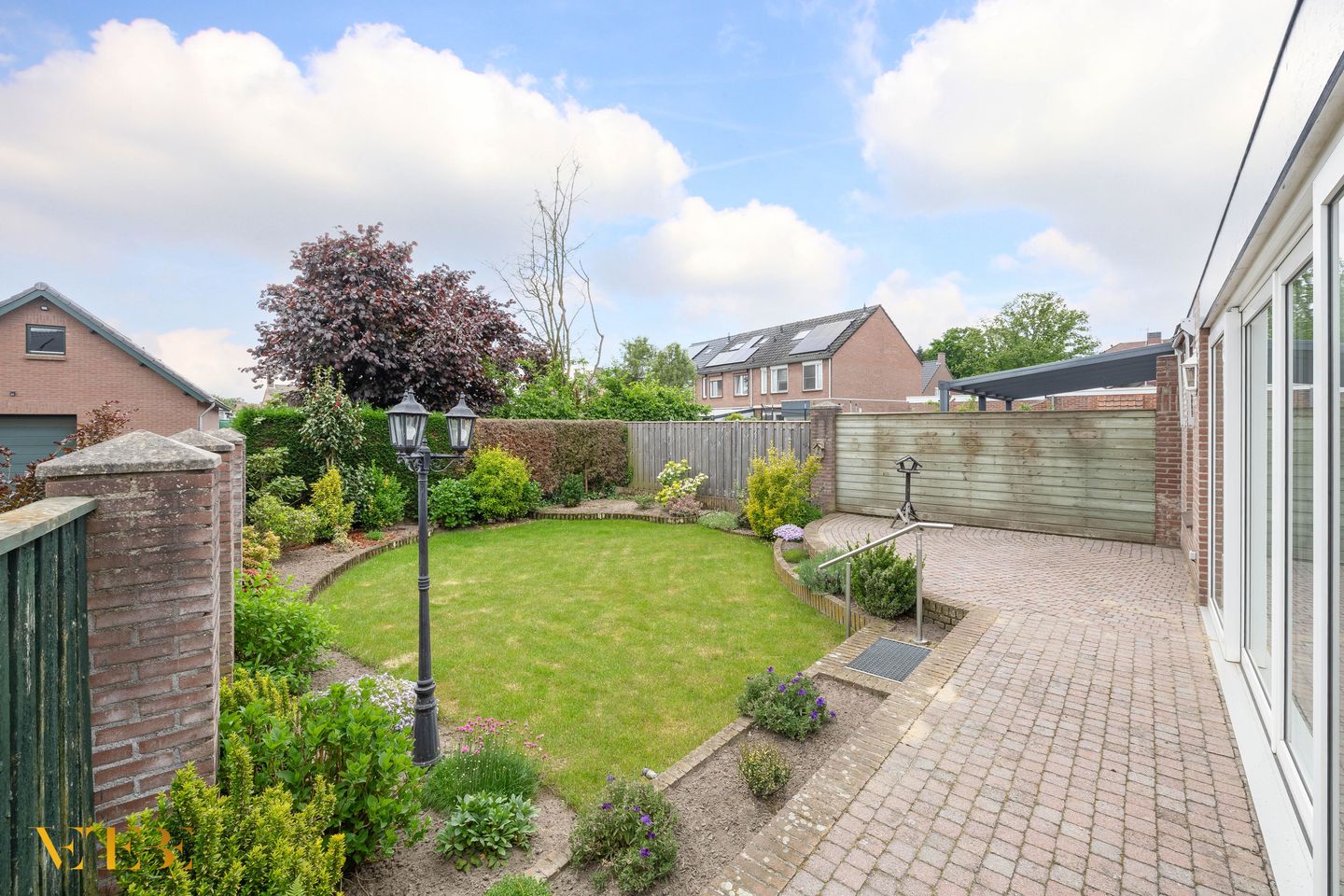 Photo 25 of Schoolstraat 52