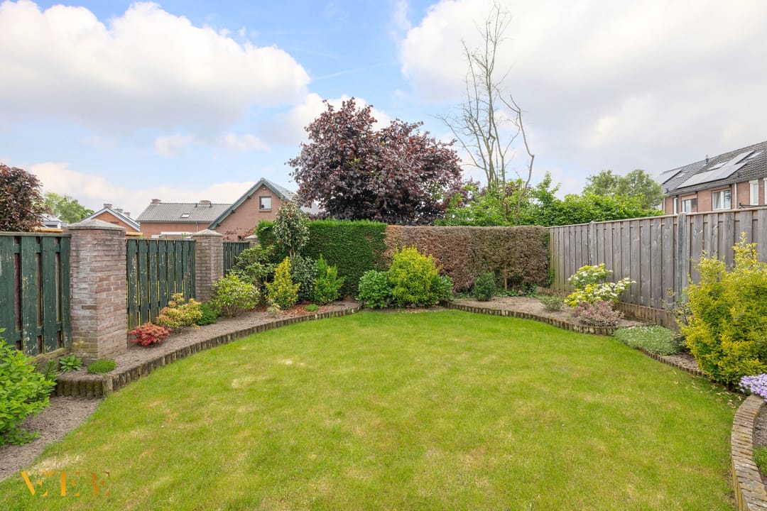 Photo 26 of Schoolstraat 52