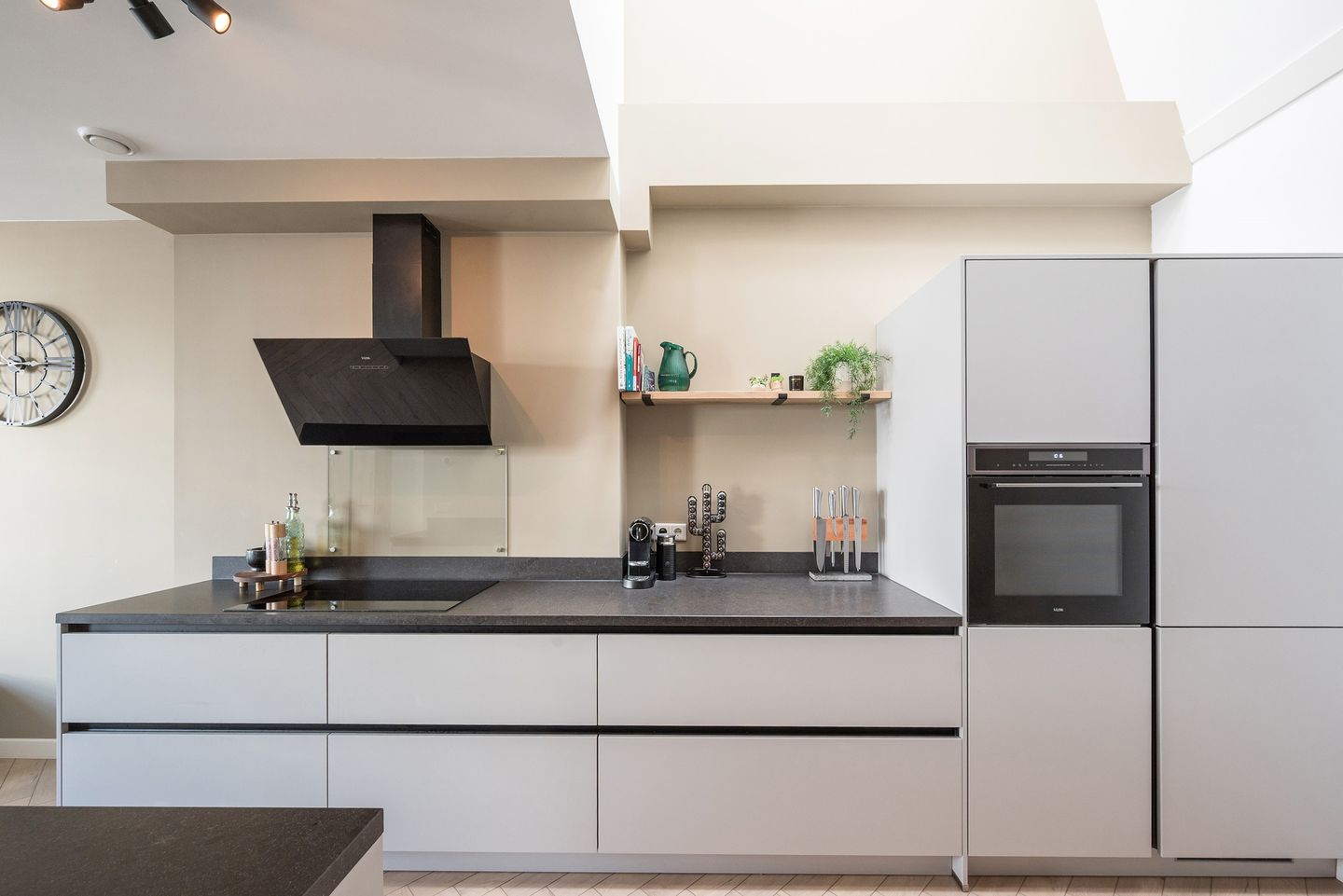 Foto 10 van Parallelweg 101-G