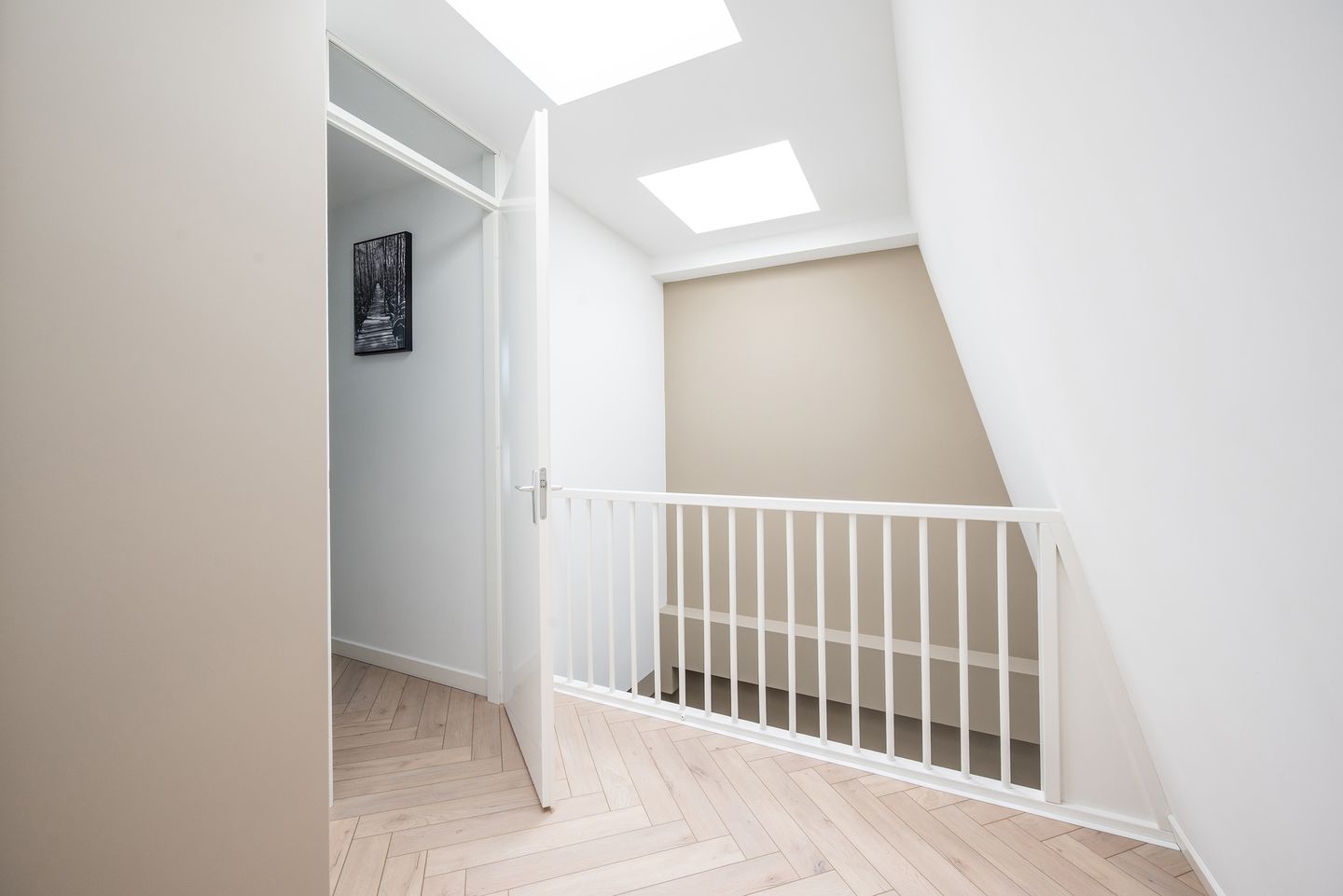 Foto 19 van Parallelweg 101-G