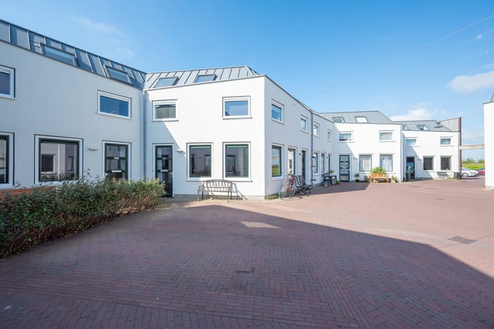 Foto 28 van Parallelweg 101-G