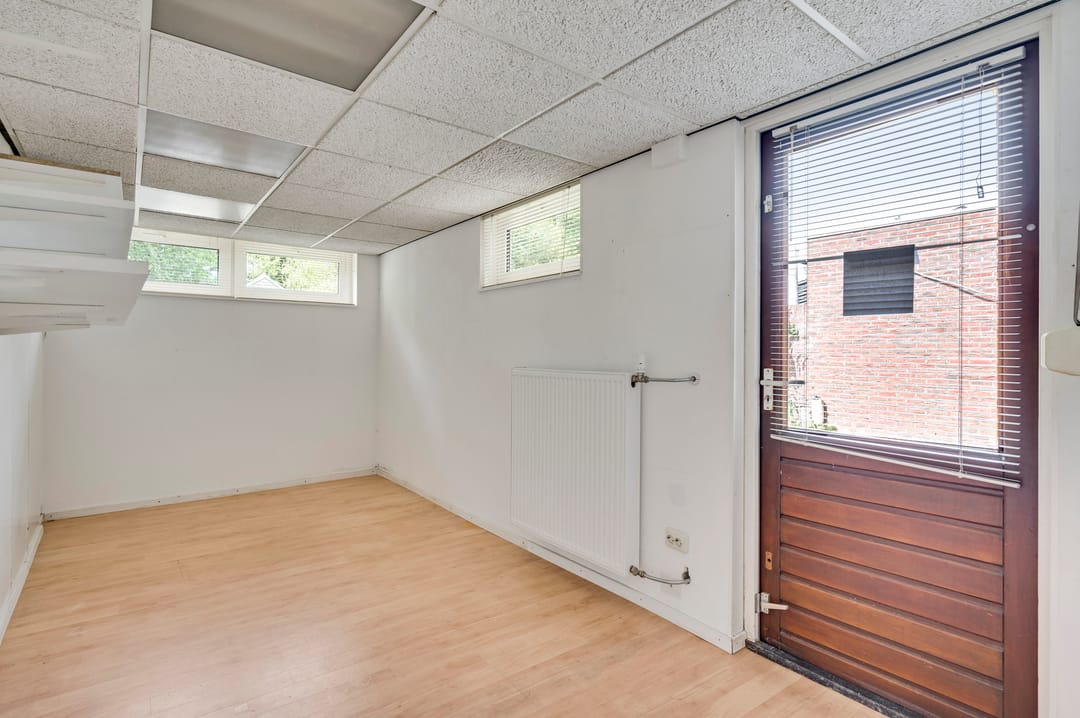 Foto 16 van Esdoornlaan 9