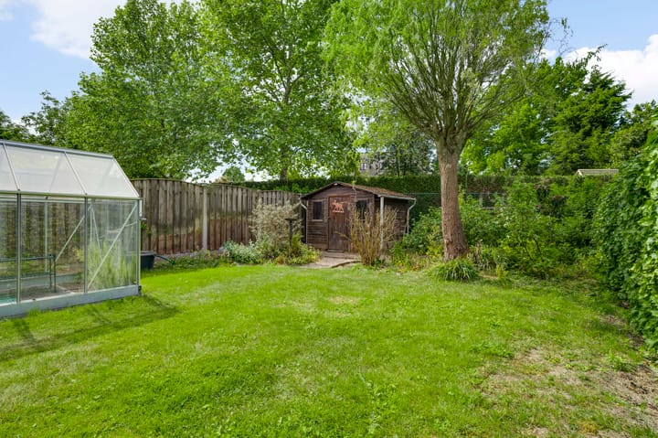 Foto 31 van Esdoornlaan 9