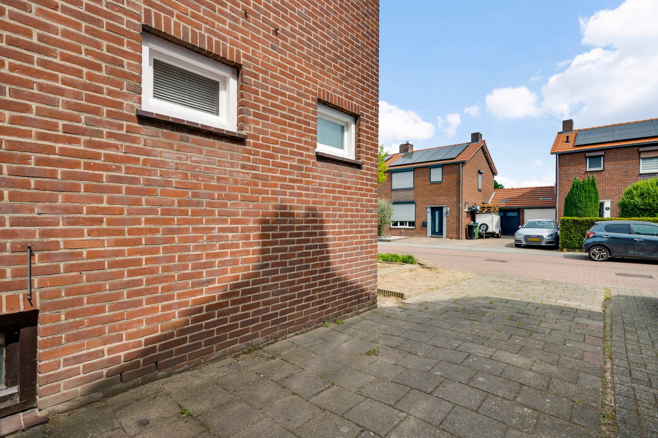 Foto 36 van Esdoornlaan 9