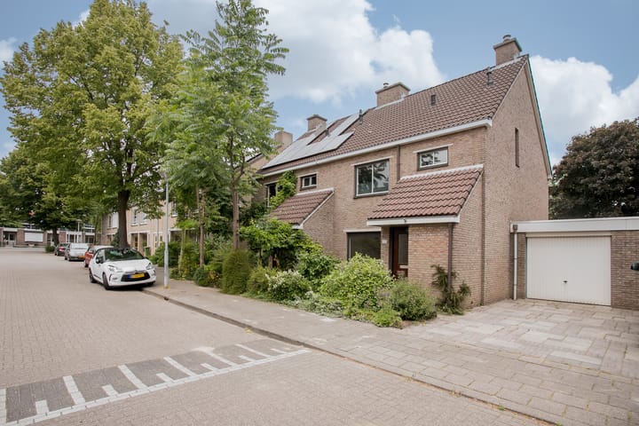 Photo 38 of Röntgenstraat 22