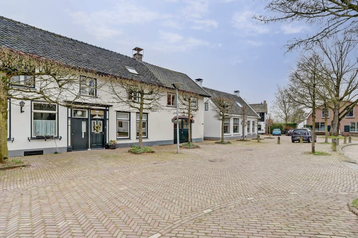 Foto 49 van Plein 10