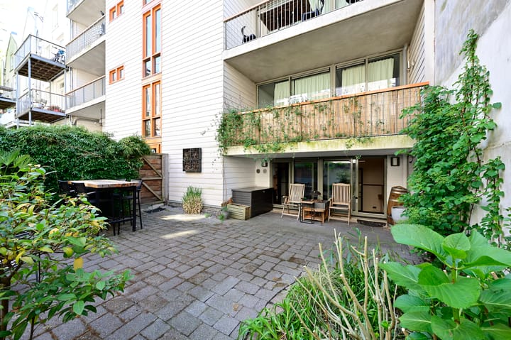 Photo 17 of Govert Flinckstraat 257