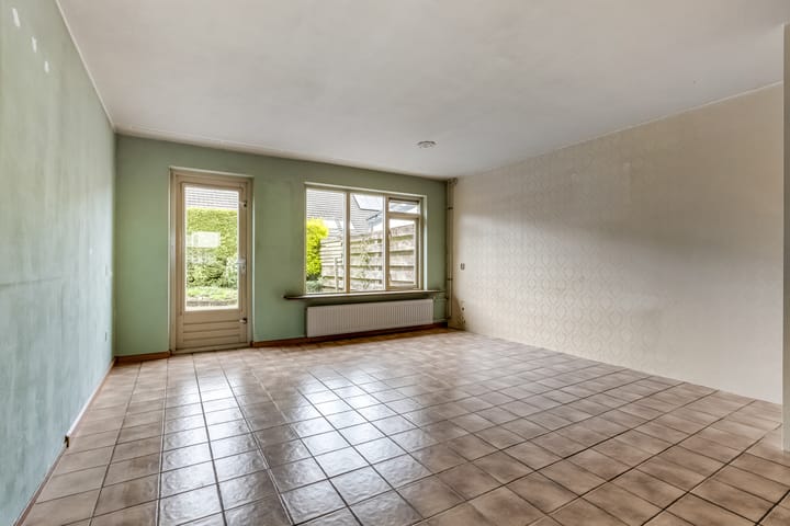 Foto 2 van Van Miereveltstraat 13